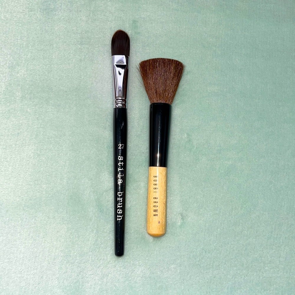 2 Random Vintage Bobbi Brown & Stila Brushes